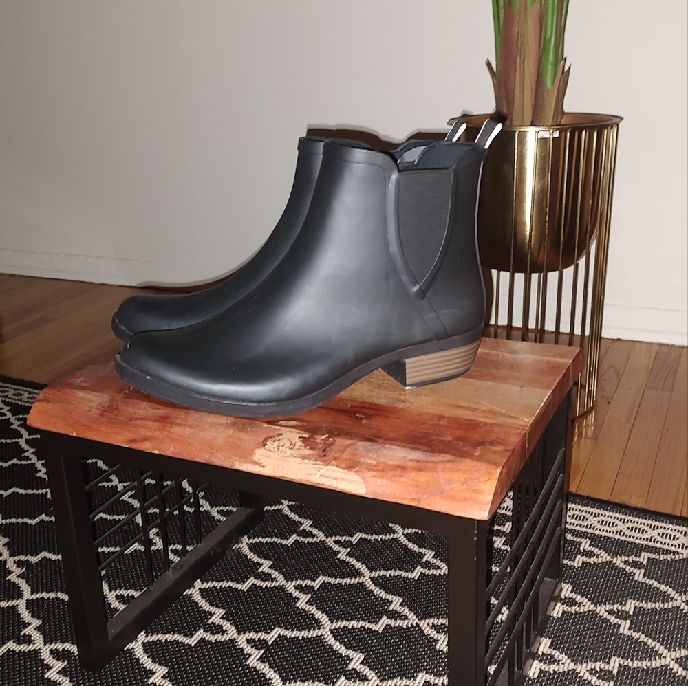 Lucky Brand Bunita Black Rainboots